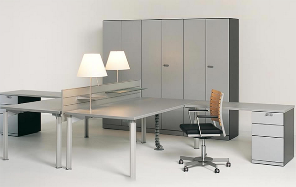 金属家具